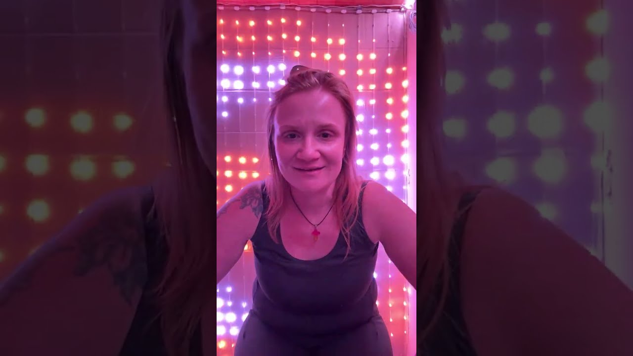 Elizabeth Veronica is live!