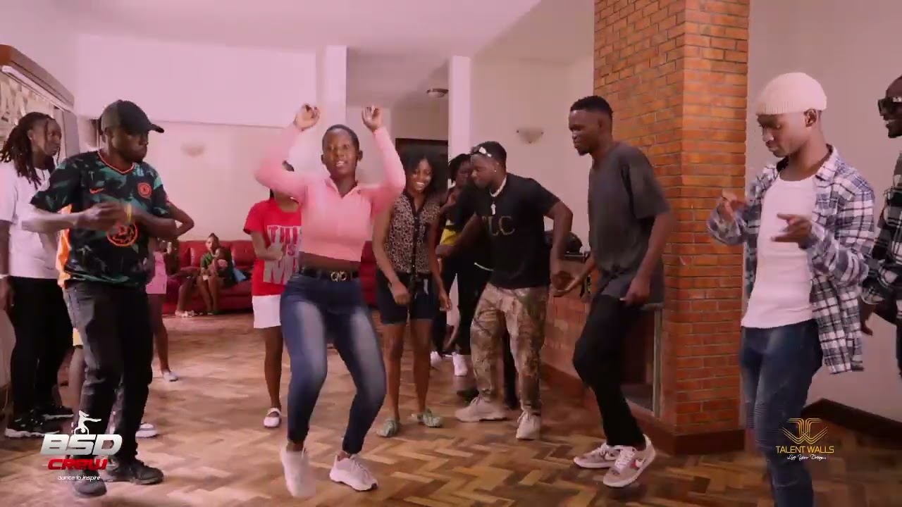 Tusimbude Gravity Omutujju ftr Yash Popy (BSD dance classes)Ivo official