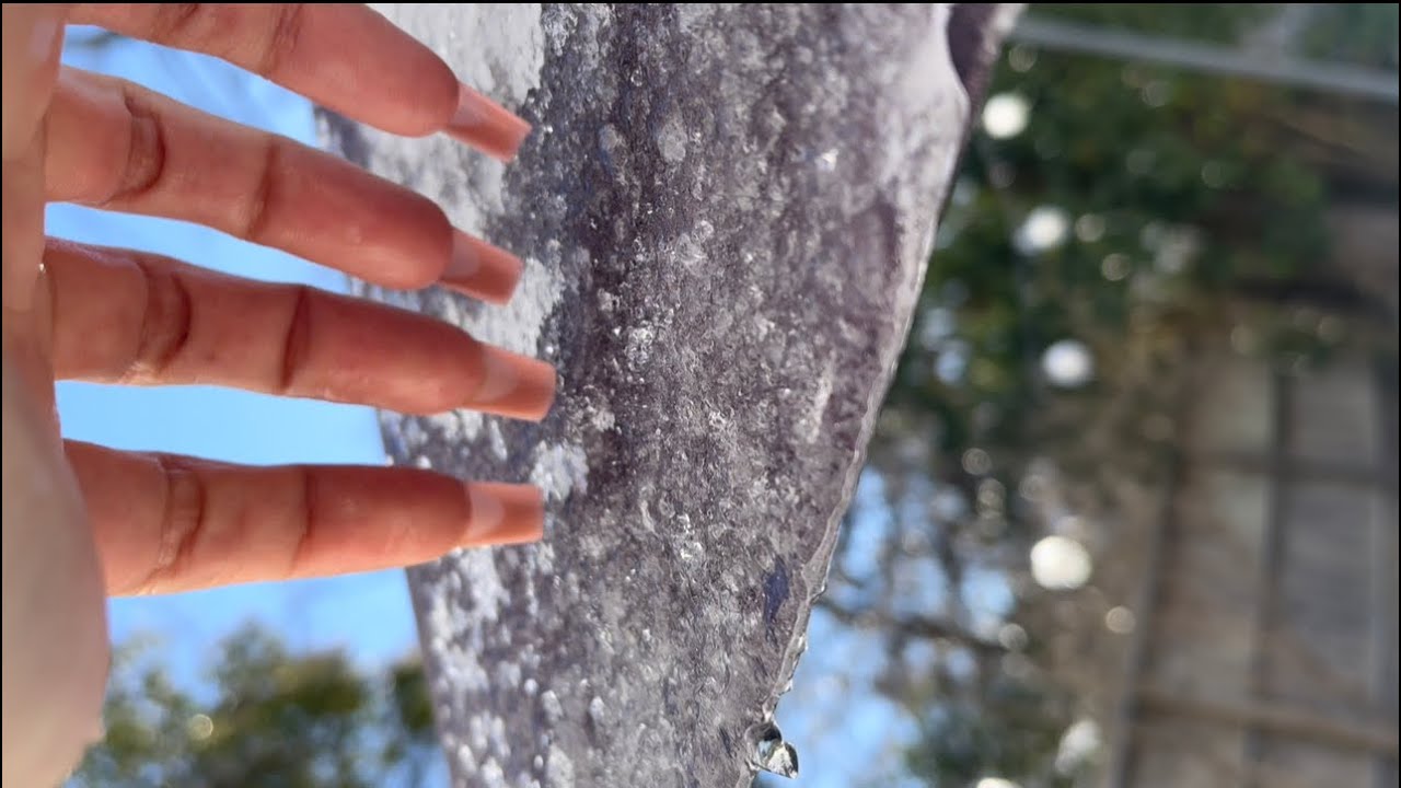 FAST ASMR IN THE SNOW ☃️❄️(scratching, tapping, cracking)✨