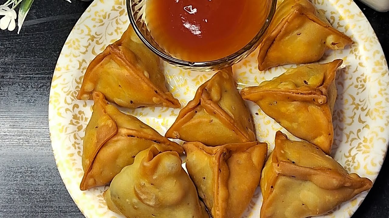 Unique aloo mutter samosa recipe. | Easy and quick crispy samosa recipe 