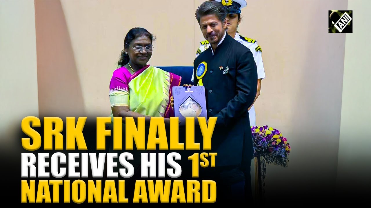 Shah Rukh Khan receives first National Award from Prez Murmu for Jawaan after 30 years in Bollywood