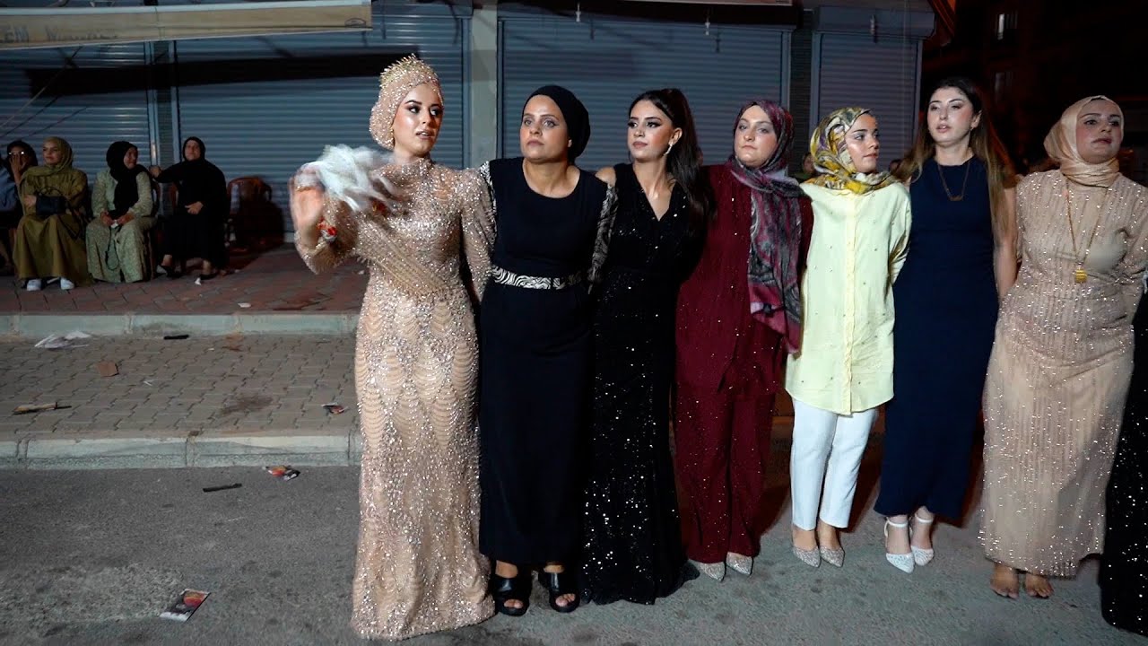 Diyarbakırlılardan Bomba Şevko Halayı - Gelin Hanım Halay Başında - Berat Ak