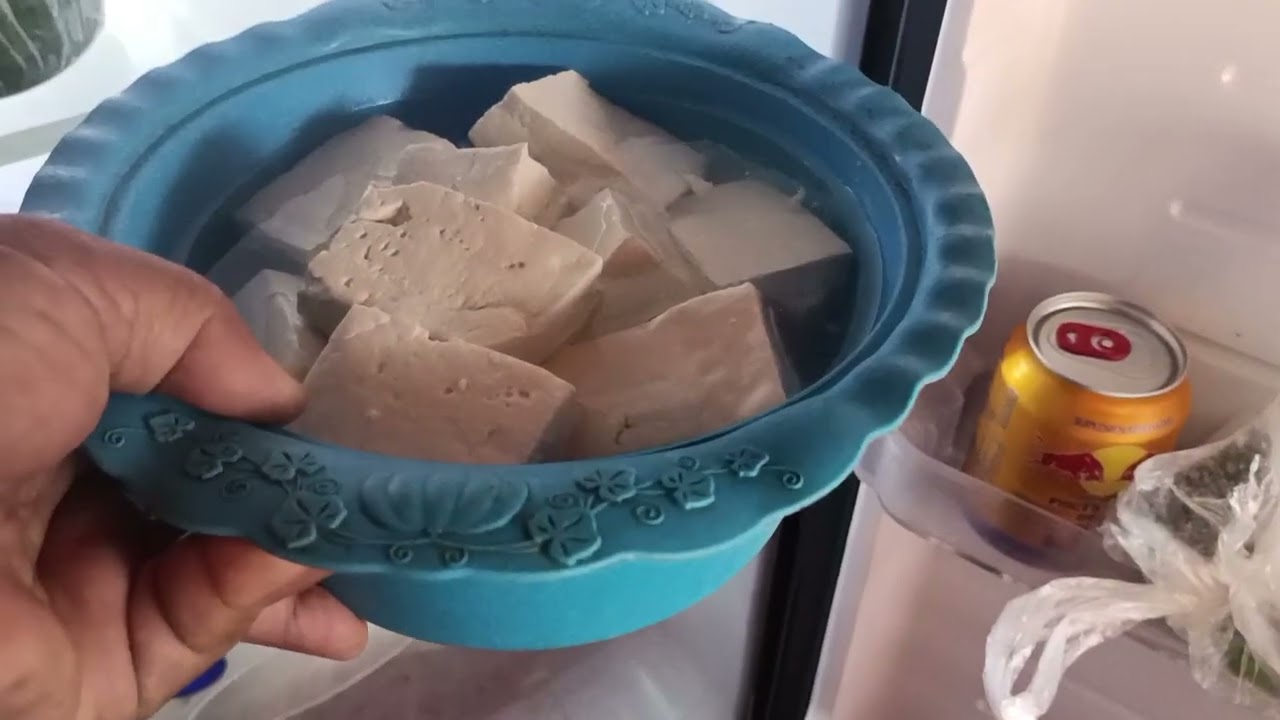Bersih bersih lanjut kumpul kaleng minuman 