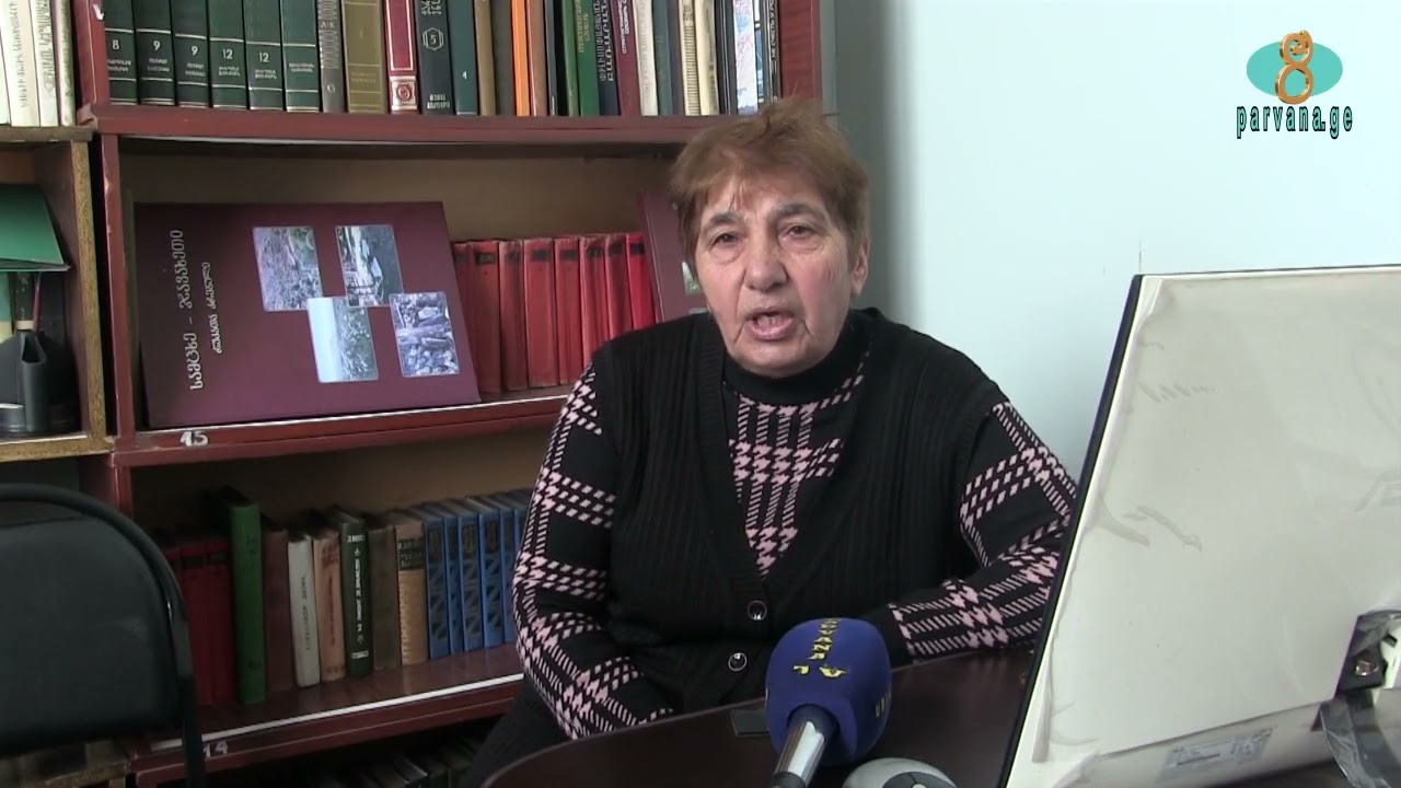 Поздравляем выдающихся библиотекарей!  Շնորհալագրեր վաստակաշատ գրադարանավարներին
