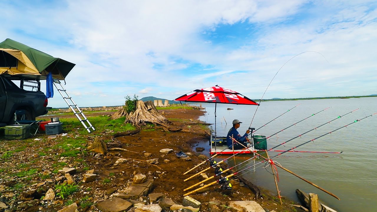นอนตกปลาในหมู่บ้านร้าง ที่จมน้ำนาน 24 ปี คนเดียวหลอนมาก เขื่อนป่าสัก P.NU FISHING