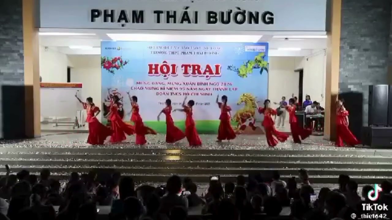 Video múa