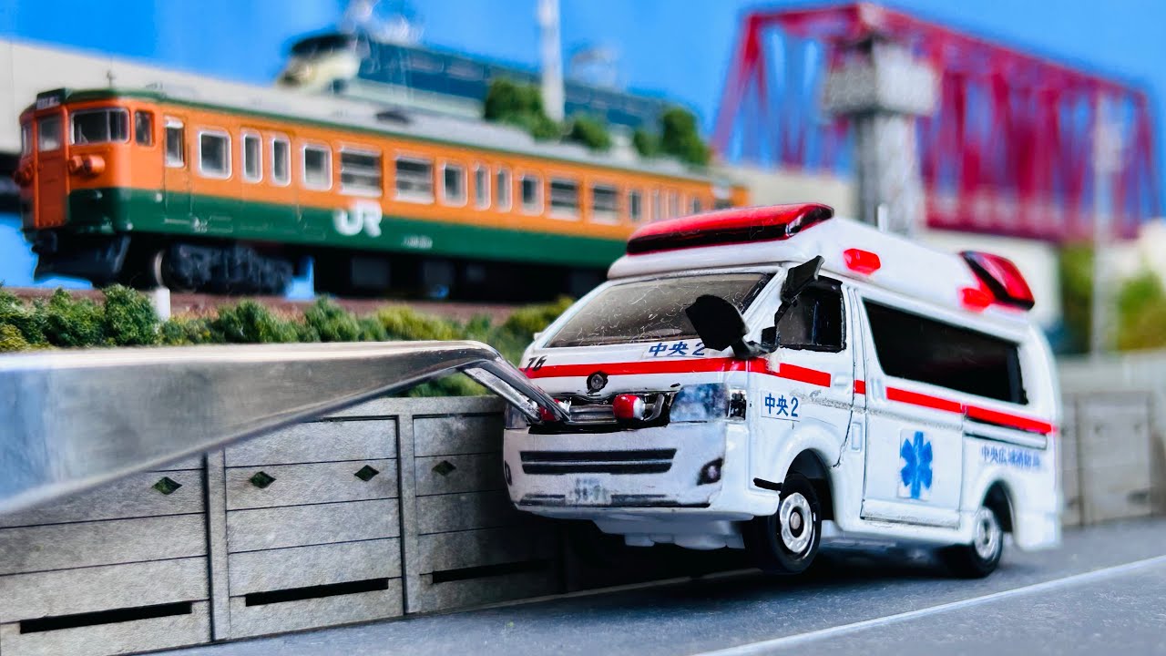 【総集編】緊急事態！都会を駆ける電車、救急車、パトカーのコマ撮り！【働く車】