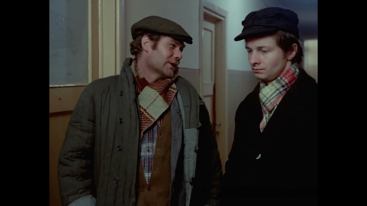Daleko od szosy 1976 Odc 2 Prawo jazdy ...nie mam pieniędzy na wódkę...