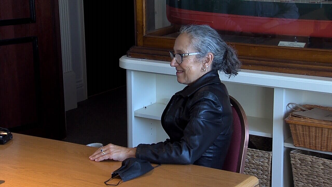 Linguistics professor studying Northwestern Ontario dialect