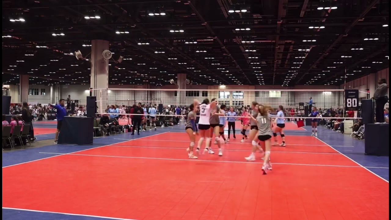 Julia Turchiano #7,Right side, class of 2025 at Sunshine Classic 3/23