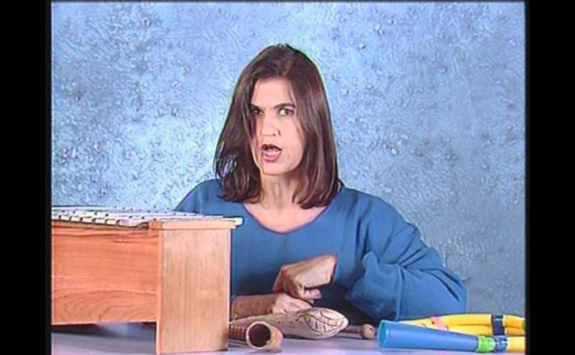 Bia Bedran - A Onça e a Cotia - Lá Vem Histórias