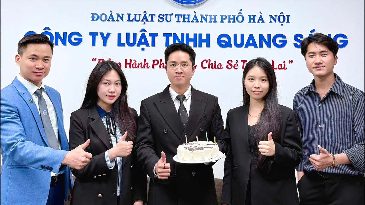 Luật sư Sáng tư vấn pháp luật Miễn phí!