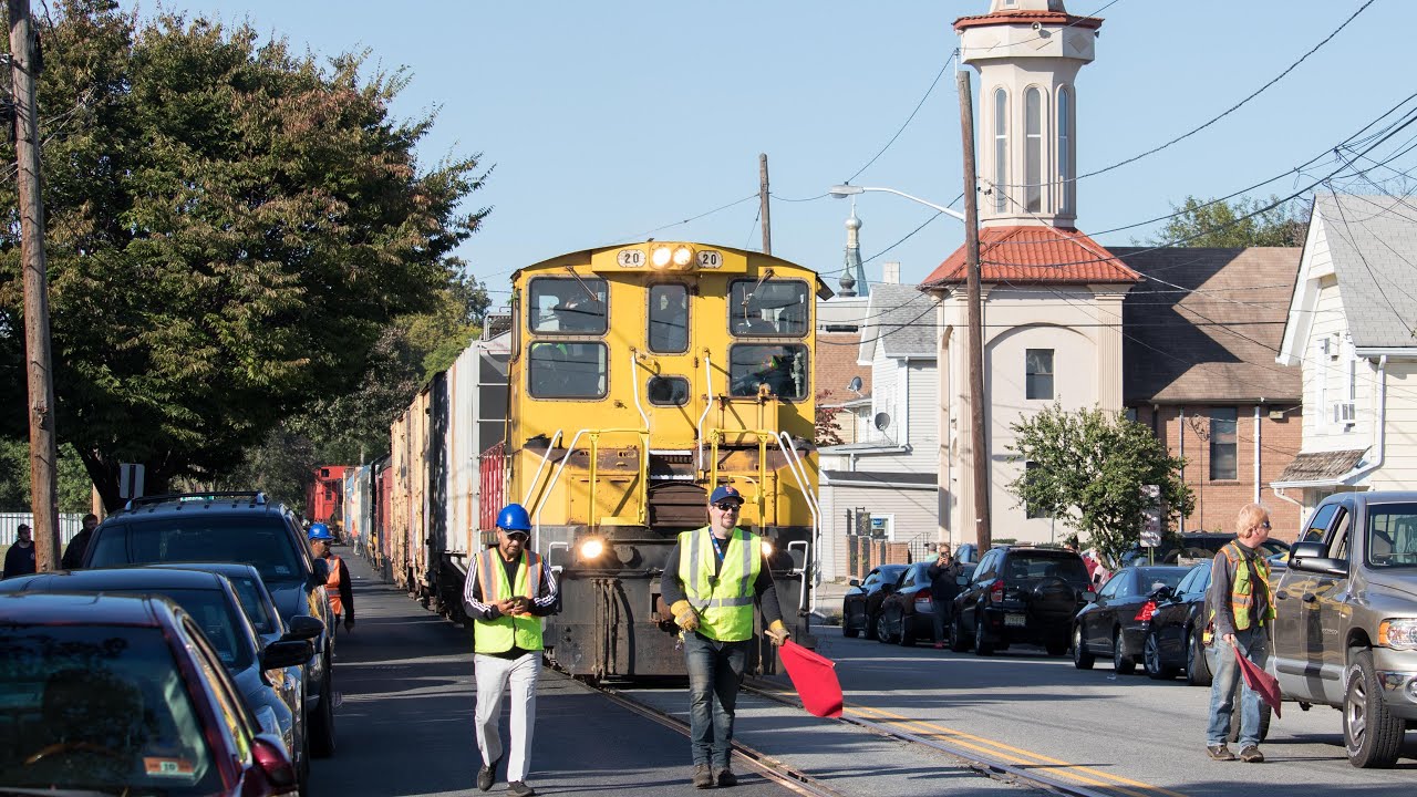 NYGL Equipment Move on the Dundee Spur to PC Yard