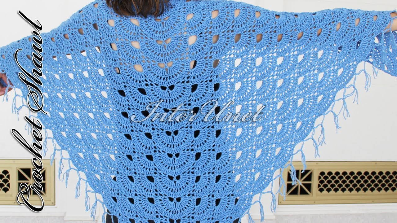 Shawl crochet pattern - a simple project to learn how to crochet