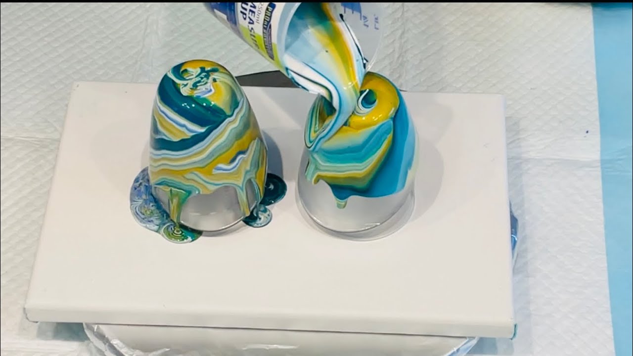 OCEANS DELIGHT~ACRYLIC POURING OVER GLASS TEA LIGHTS WOW 🤩plus canvas to match 🤩
