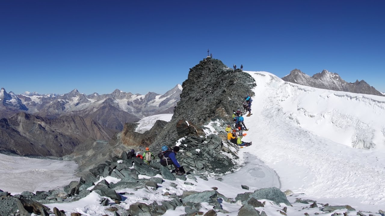 A day hike up to Allalinhorn - 4027m