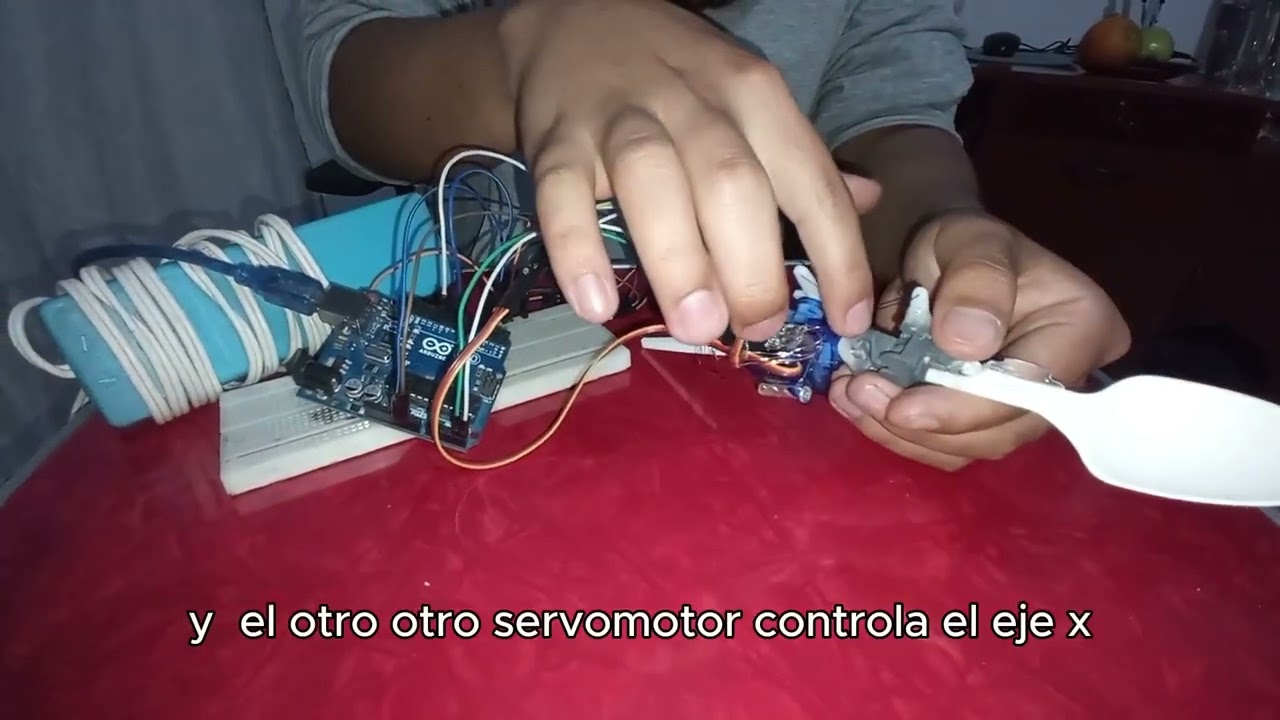 inventos 2024- cuchara para parkinson