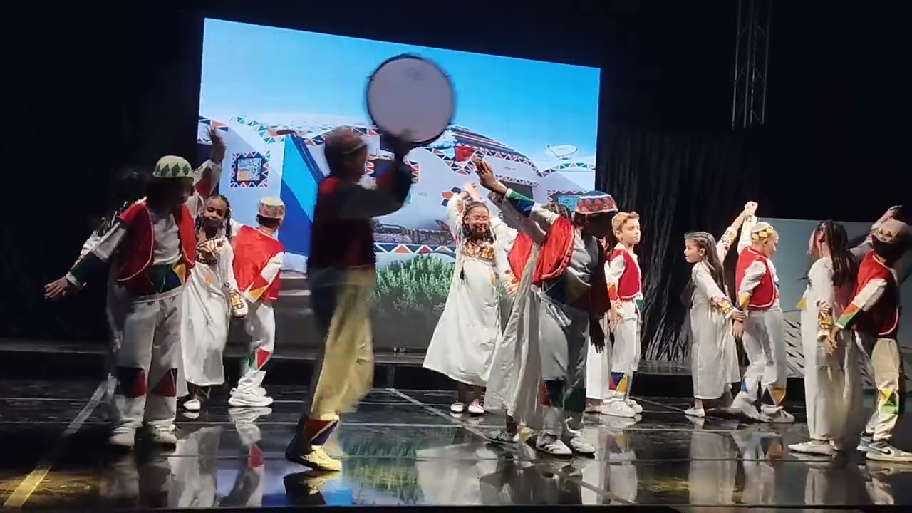 محمد منير هي شمندوره💛💛