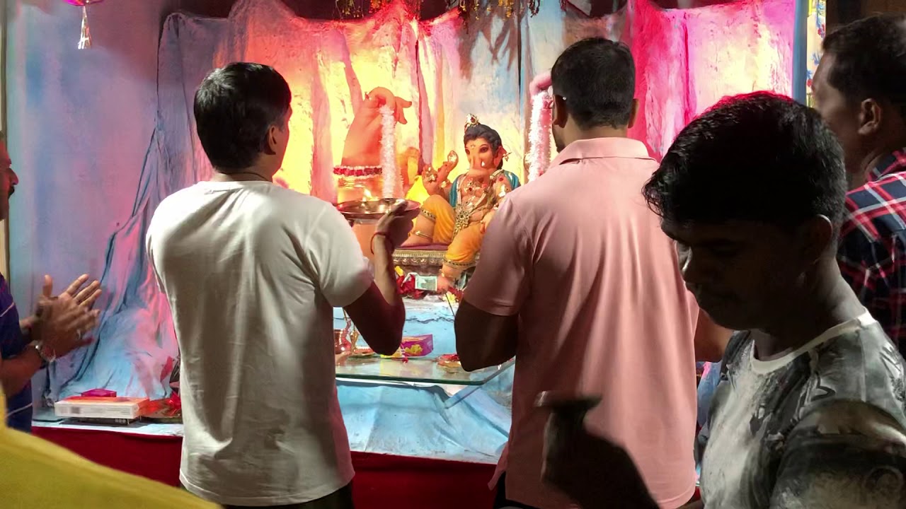 Malvani Bhajan (नारद भूमिका साकारणारे सुप्रसिद्ध दशावतार कलावंत विठ्ठल गावकर यांचे सुस्वर भजन)Aarti