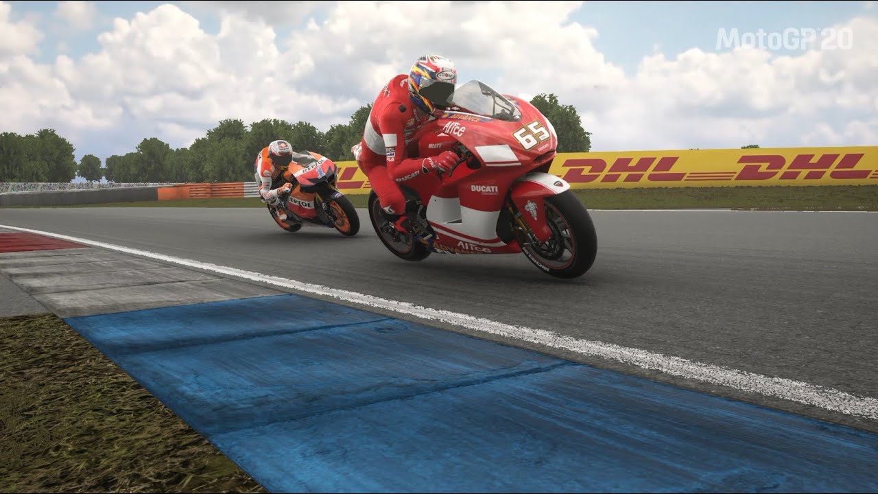MotoGP Casey Stoner - Honda #1 vs Loris Capirossi - Ducati #65