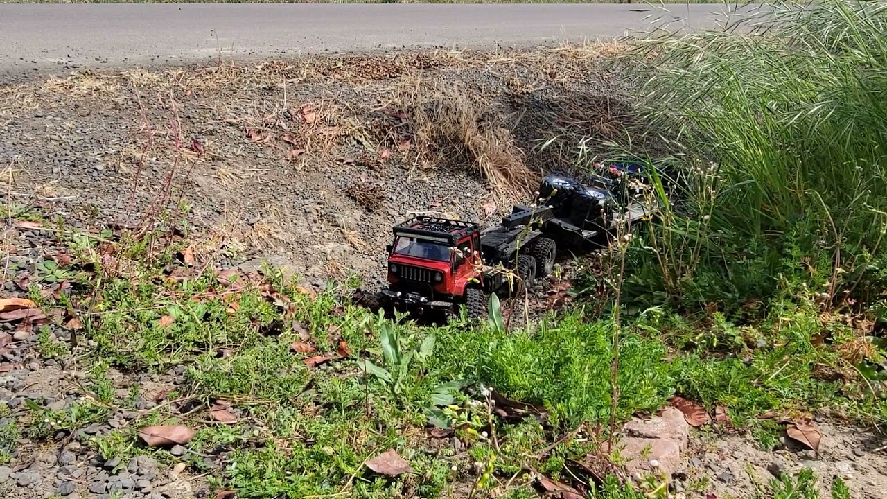 Axial Jeep mighty FC 6x4 with gooseneck trailer