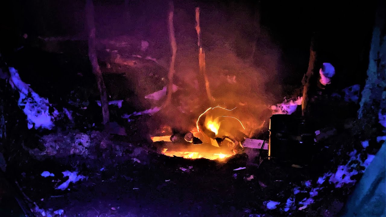 FEUER mit NASSEM HOLZ im WINTER entzünden I praktische Tipps I Winter Overnighter I Felix Fril