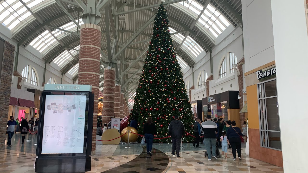 Thriving Mall: Brandon Mall (Brandon, FL) (December 2022)