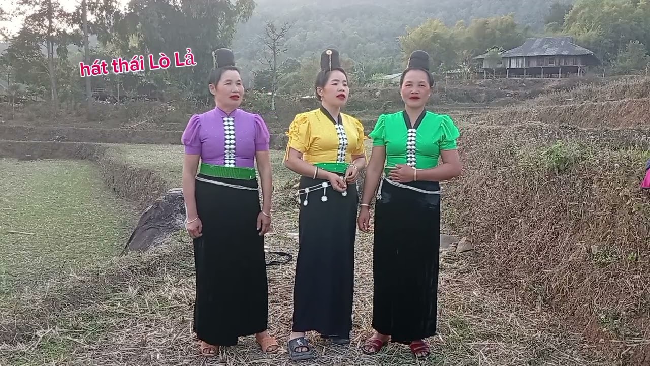 3 chị e Lò Lả hát tả cảnh khổ từ bé mong cả nhà ủng hộ kênh e nhé 