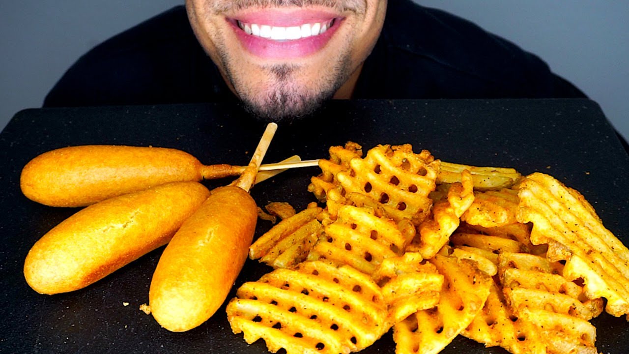 CRISPY CORN DOGS AND WAFFLE FRIES JERRY ASMR MUKBANG EATING *CRUNCHY MOUTH SOUNDS* TALKING