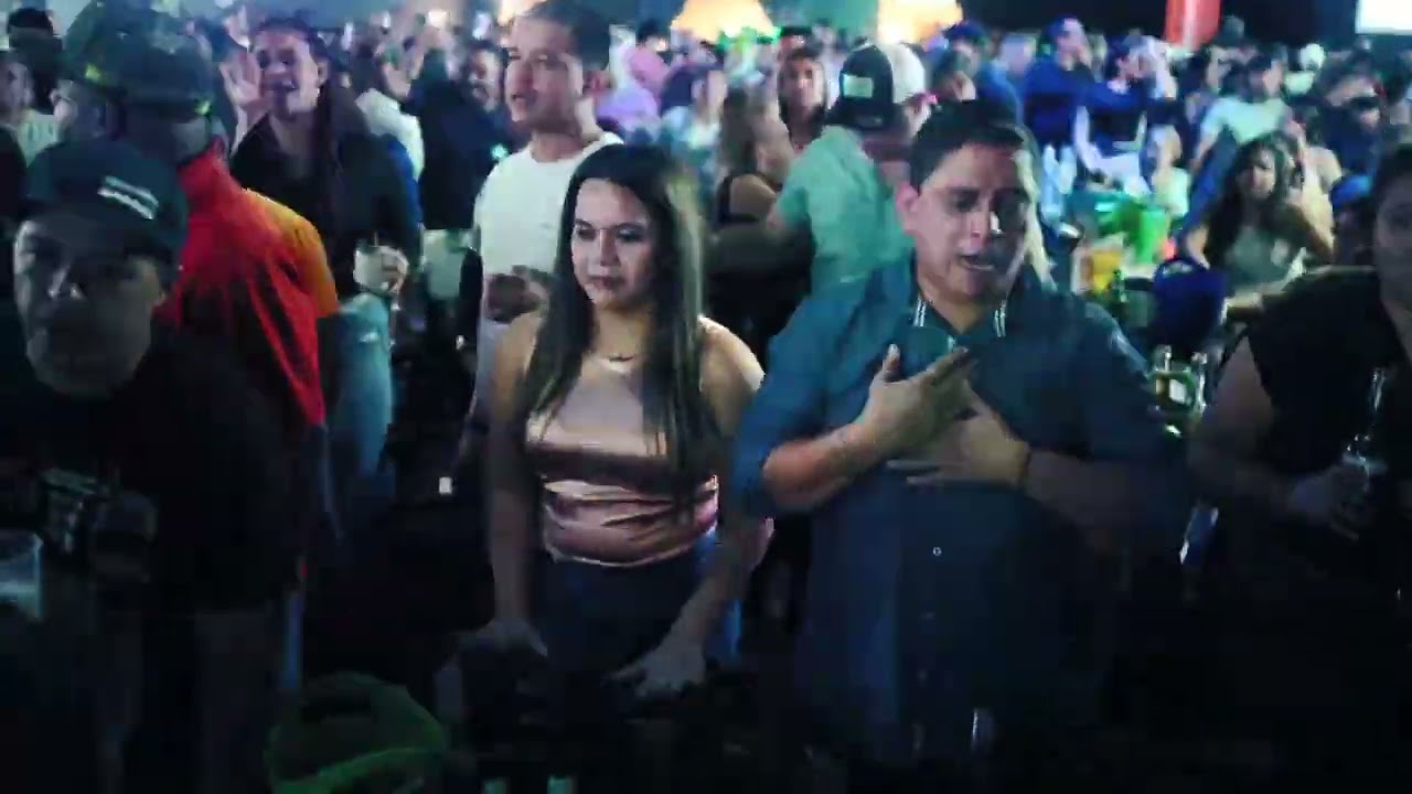 DeBi TiRaR MaS SaLsA - Video Mix Vol.3 (SANTIAGO)