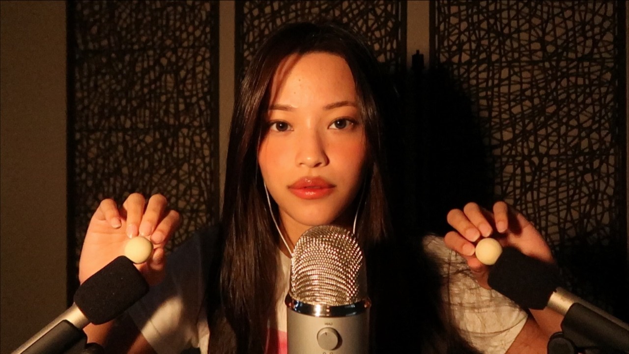 Relaxing Ear to Ear Attention | Whisper Ramble ASMR 🌙 Mic Scratching For Deep Sleep