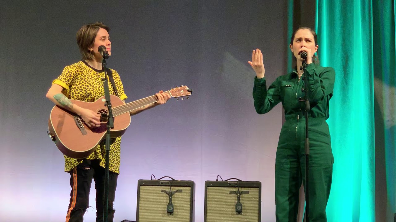 Tegan and Sara Seattle 10.4.2019 end of 2nd show banter/WDTGG