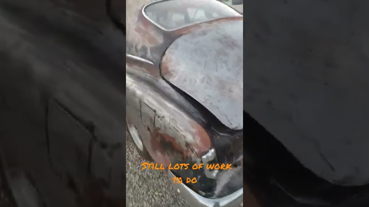 walk-around 1951 Pontiac fleet leader.