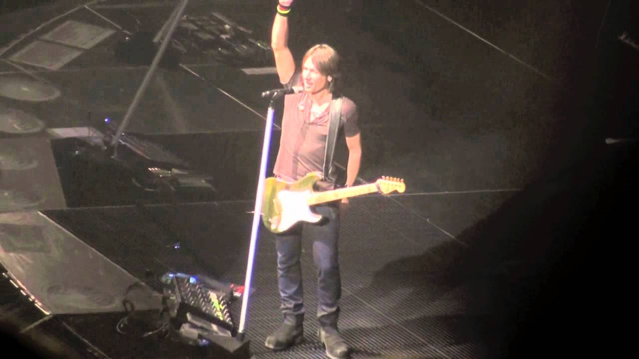Keith Urban - Raining On Sunday (San Jose) HD