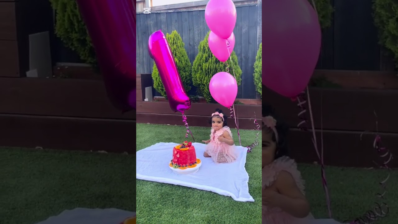 Rayelles 1st birthday cake smash 💕