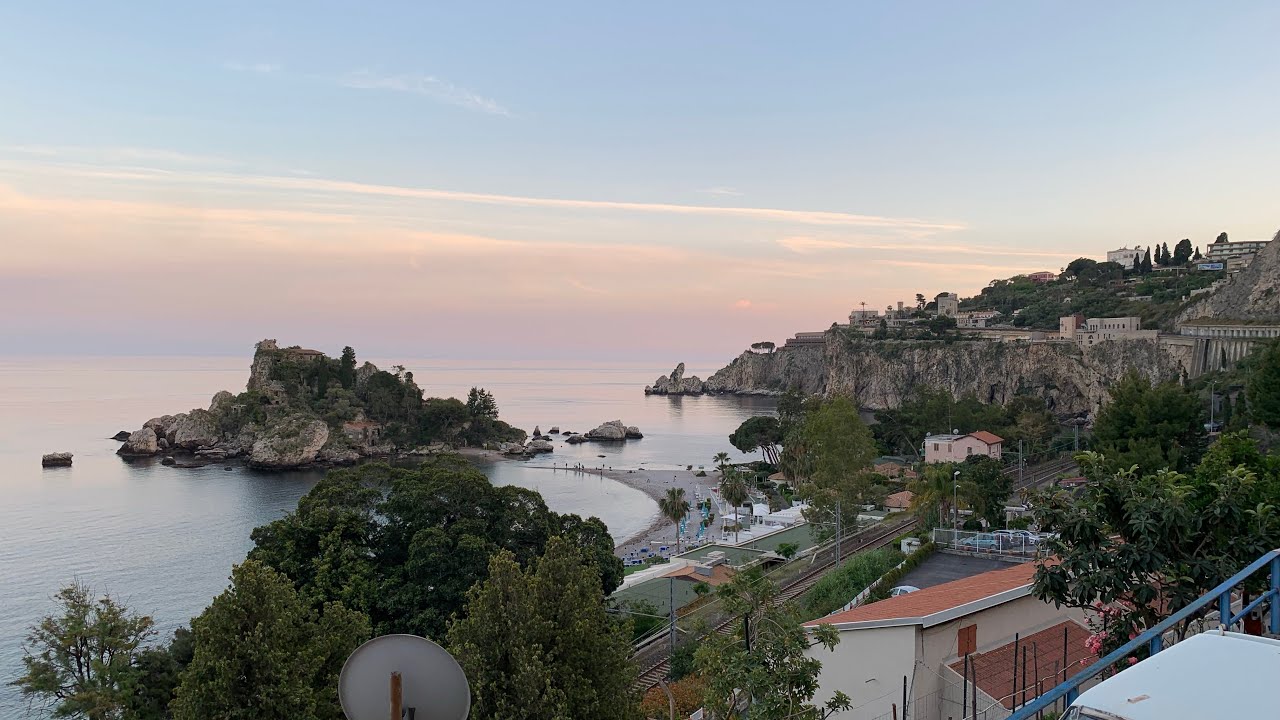 Giardini-Naxos/ Taormina