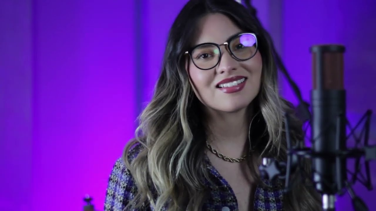 Monotonia Cover version Mujer - Karyme Larrea