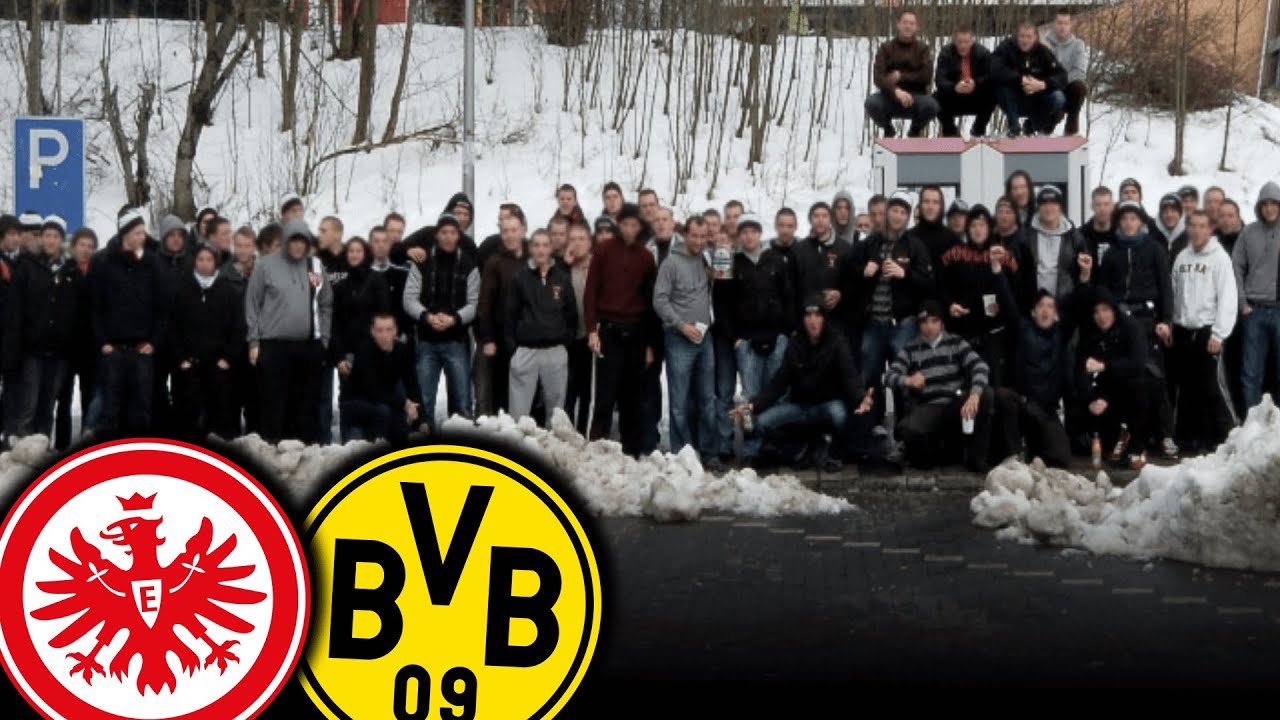 Stadionverbotler bekommen Hool-Besuch im Schnitzel-Restaurant...