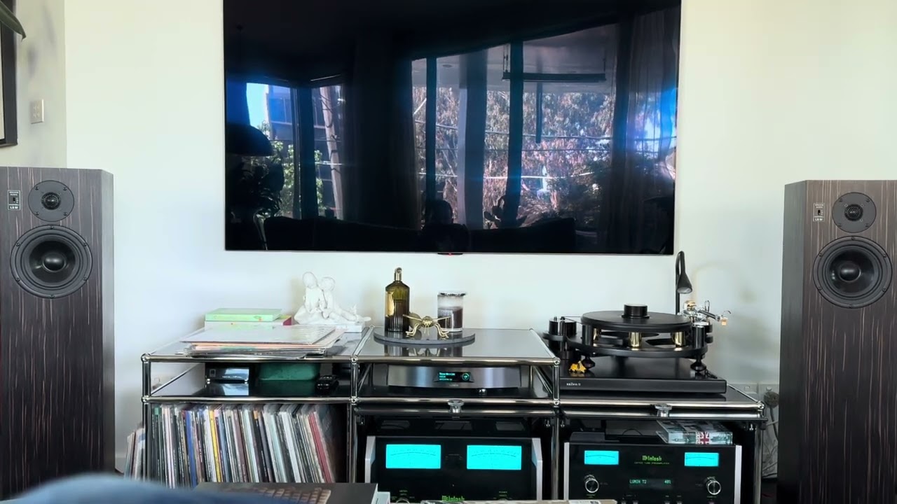 Mcintosh C2700 and MC462 with the Graham Audio LS6f and Haevn