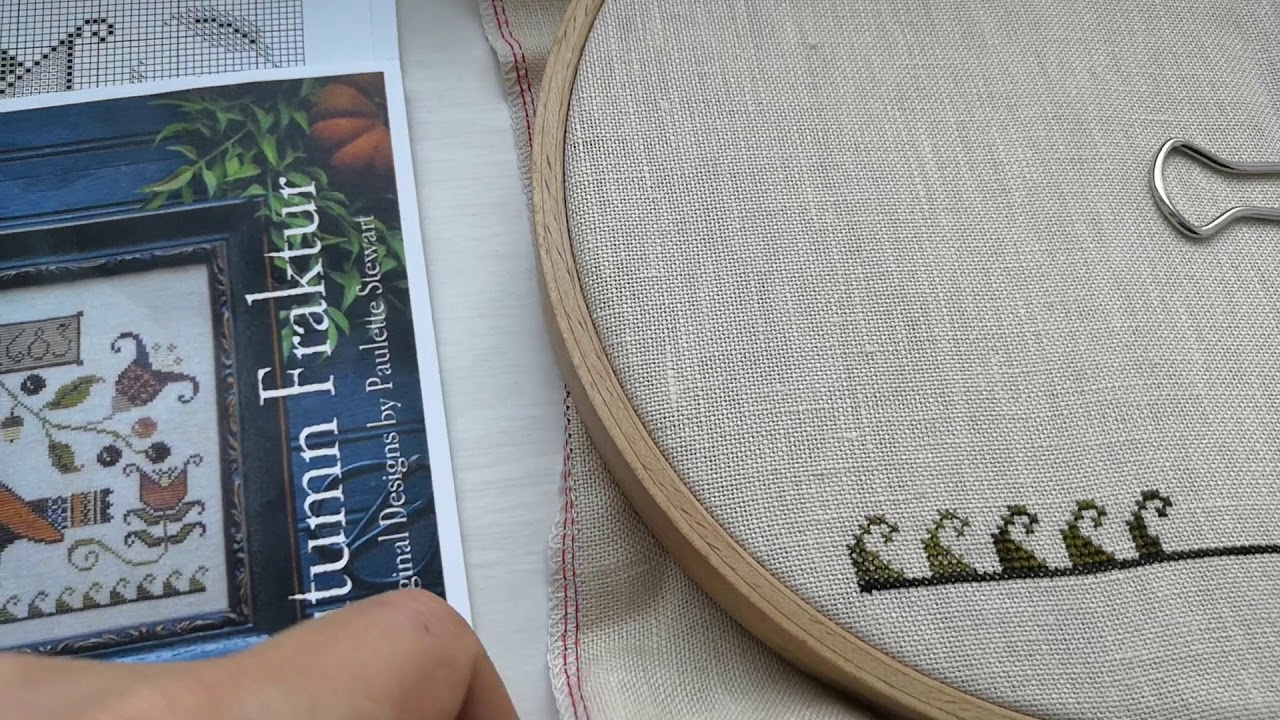 Autumn Fractur Plum street samplers. Начало работы