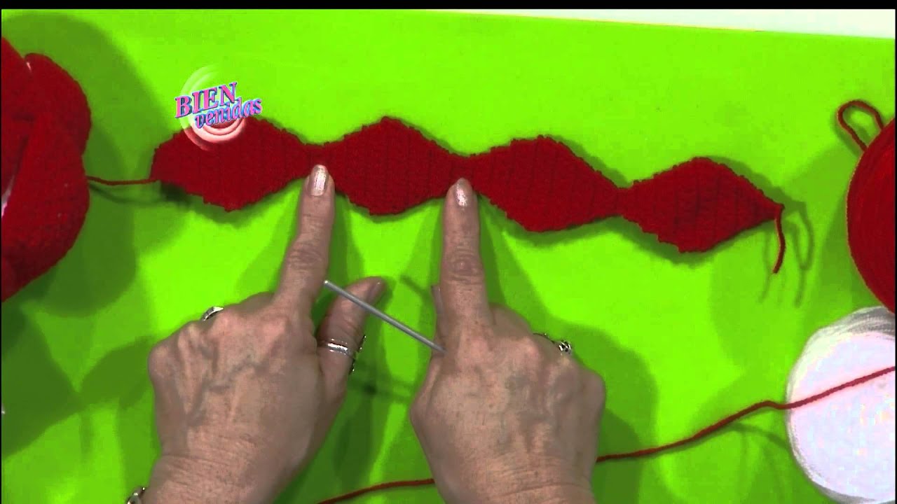 Mónica Astudillo - Bienvenidas en HD -  Hace la pelota base para un Muñeco en crochet .
