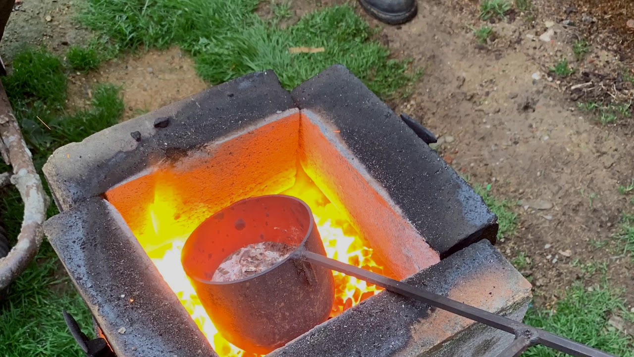 Prvn&iacute; taven&iacute; hlin&iacute;ku v dom&aacute;c&iacute;ch podm&iacute;nk&aacute;ch