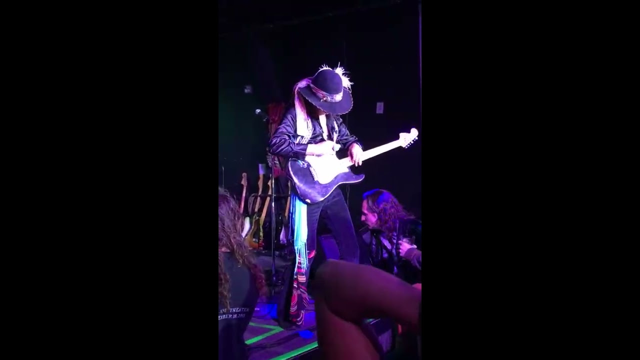 Randy Hansen at Jazzbones - Voodoo Chile Slight Return (Jimi Hendrix)