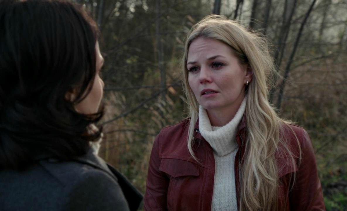 Emma & Regina || Swan Queen || She is ||