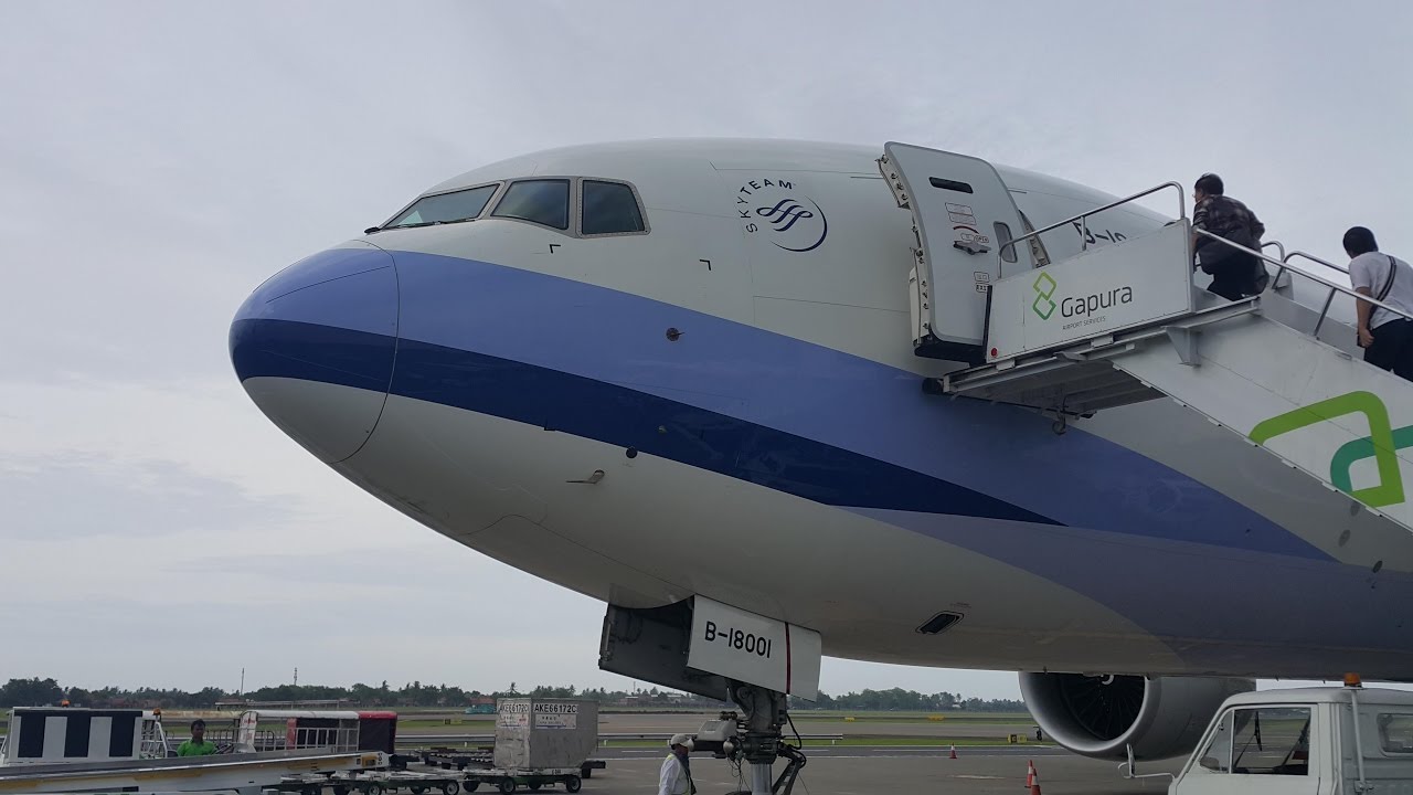飛行記錄20170117【雅加達→桃園】中華航空 CI-762 波音777-300ER 商務艙(HD)