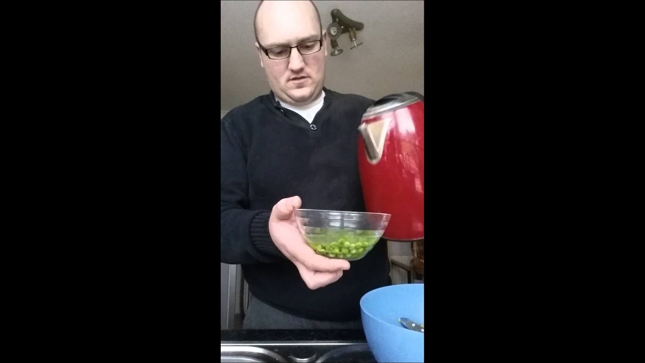 How to mix perle morbid and eggfood mix.