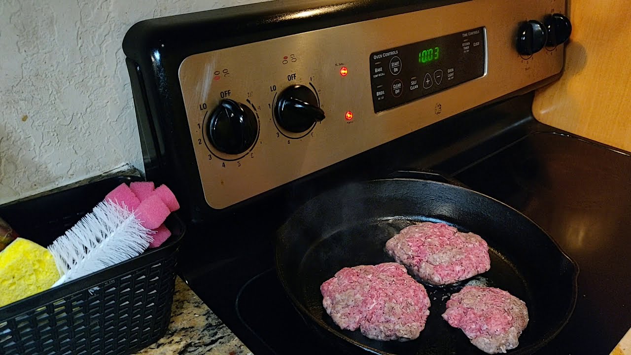 Cooking Wagyu burgers in a Cast Iron Skillet