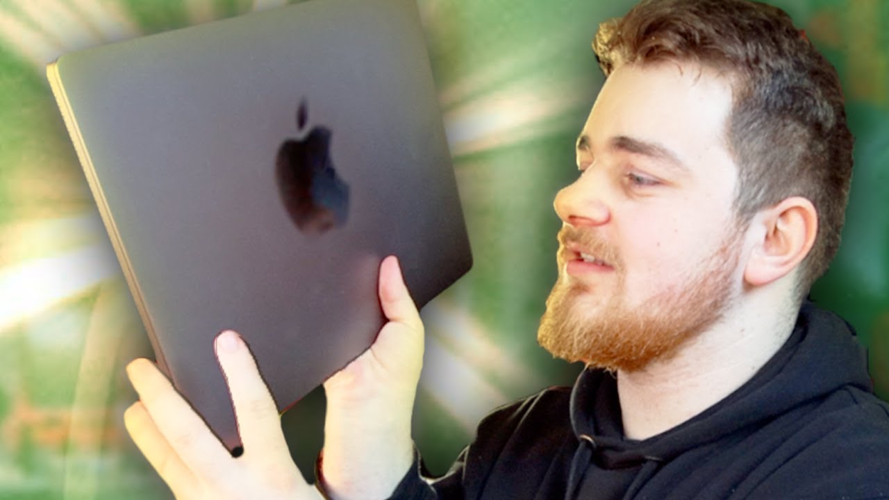 MacBook Pro 16'' po Mesiaci (2020)