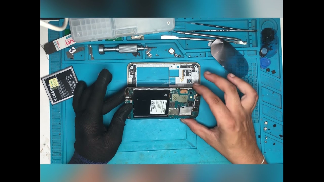 Testes, desmontagem e troca de conector de carga Samsung J500