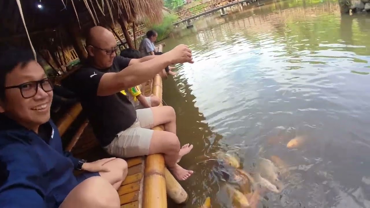 Lunch at Saung Mang Engking Bandung 2024-12-22